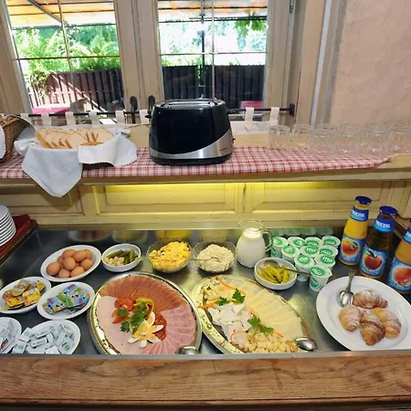 Jelen 1887 住宿加早餐酒店 3*