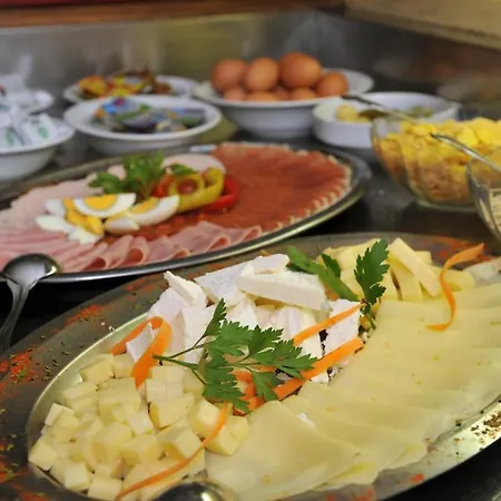住宿加早餐酒店 Jelen 1887 卢布尔雅那
